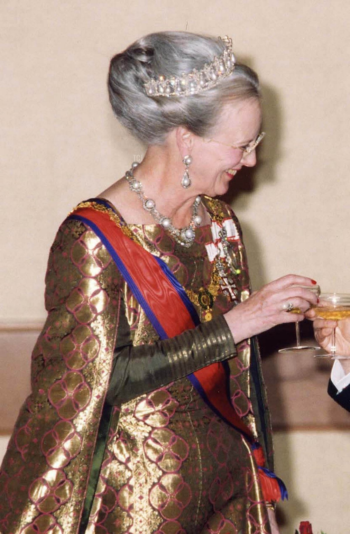 Queen Margrethe’s Elegant Royal Pearl Tiara