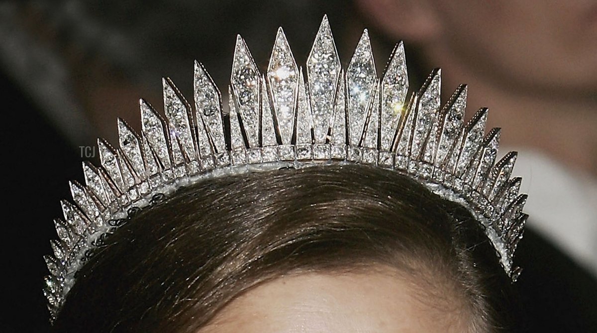 Sweden’s Sparkling Sunray: The Baden Fringe Tiara