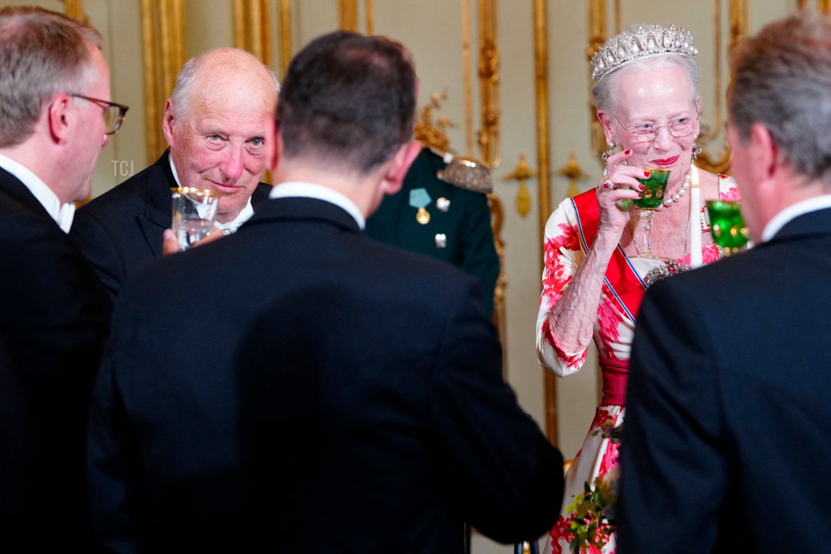 Sparkling Scandinavian Royal Tiaras During The King And Queen Of Norway ...